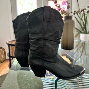 Dingo Black Heeled Boots Western Style